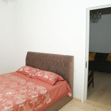 Panchitos Apartment Tbilisi Esterno foto