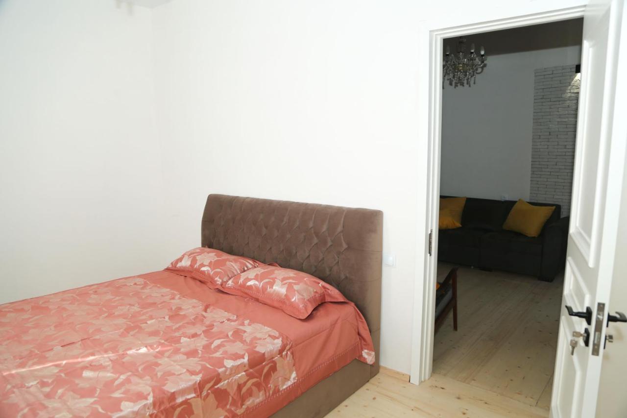 Panchitos Apartment Tbilisi Esterno foto